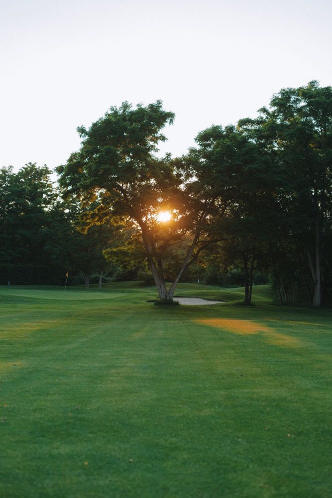 Golf course at sunset — illustrative stock photo, not the listed venue